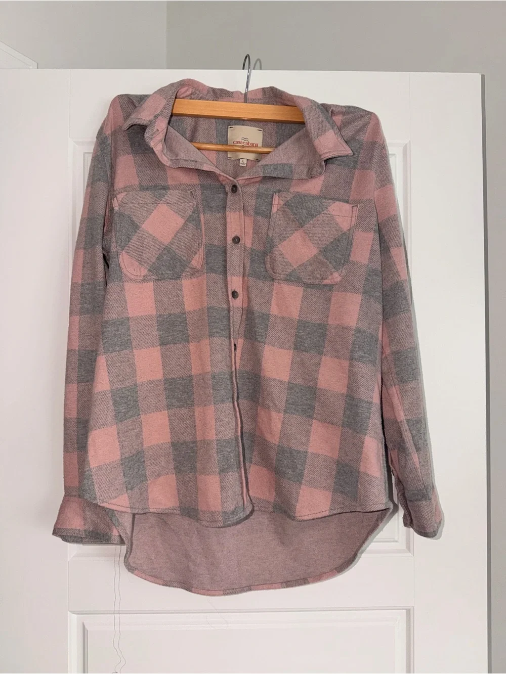 Women's Pink & Gray Plaid Button-Down Shacket